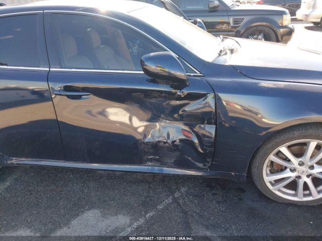 Lexus Is Image 7