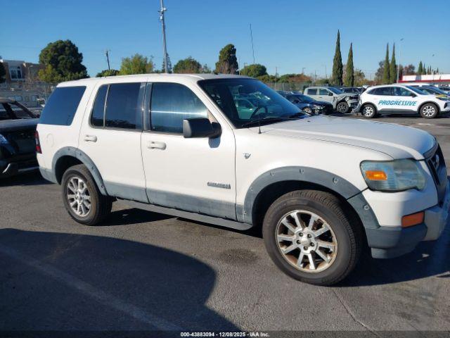 Ford Explorer Xlt Image 11