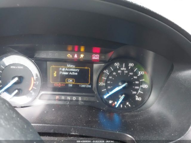 Ford Explorer Xlt Image 6