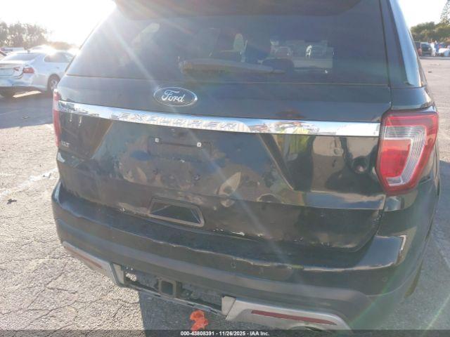 Ford Explorer Xlt Image 15