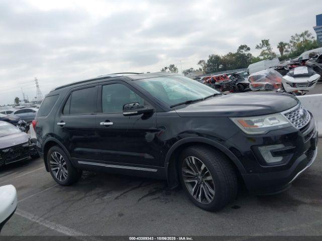 Ford Explorer Platinum Image 5