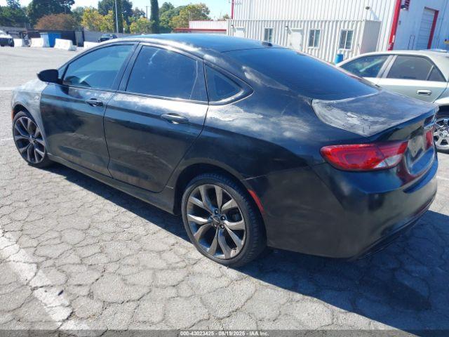 Chrysler 200 S Image 9