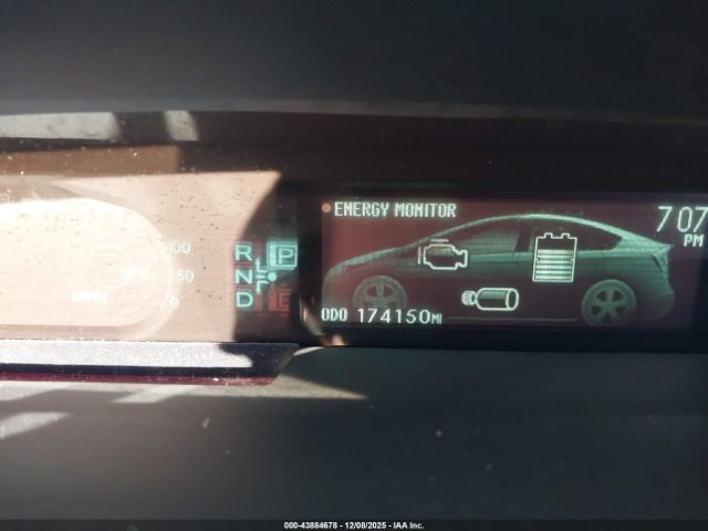 Toyota Prius Two Image 7