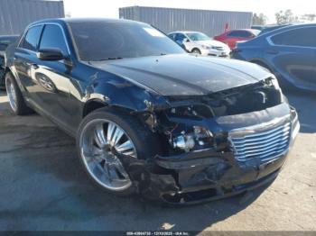  Salvage Chrysler 300