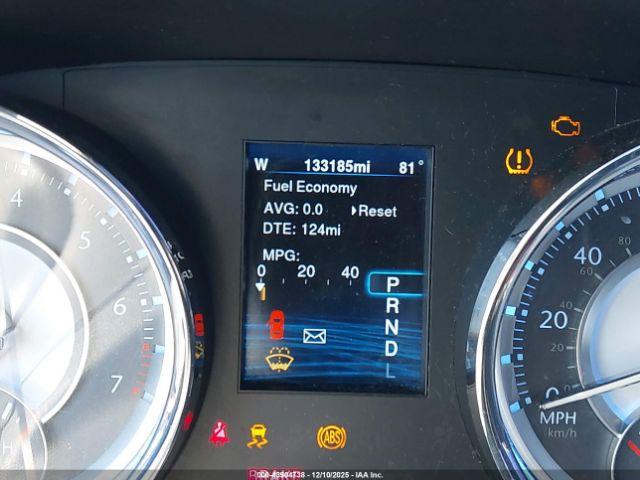 Chrysler 300 Image 10