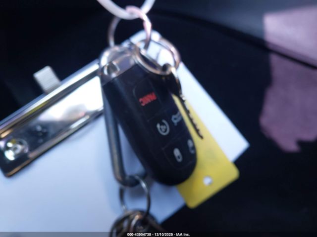 Chrysler 300 Image 8