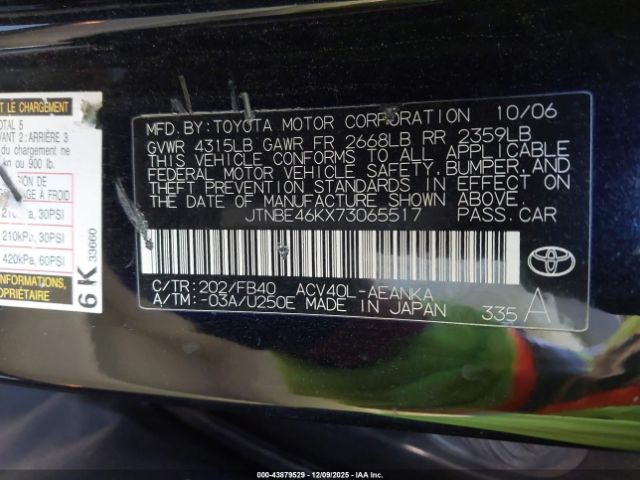 Toyota Camry Le Image 10