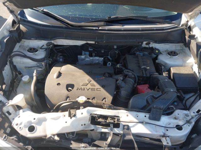 Mitsubishi Outlander Se Image 8