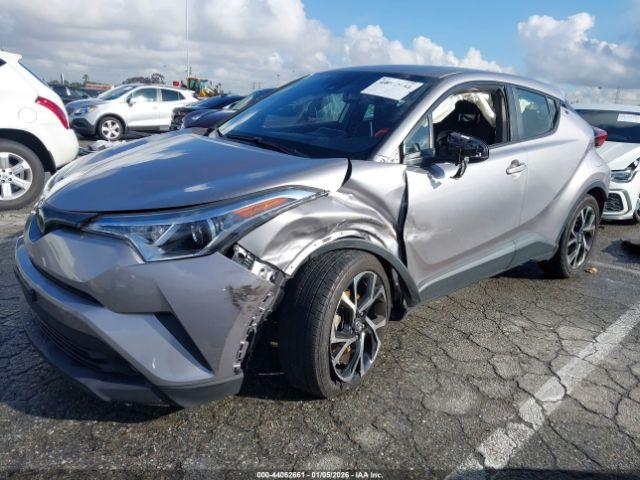 Toyota C-HR Xle Premium Image 3