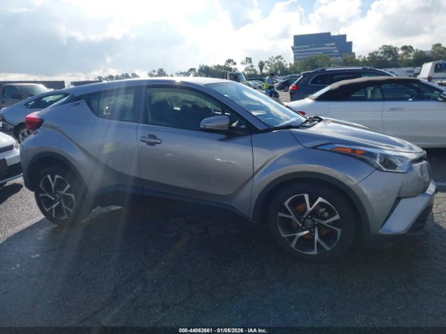 Toyota C-HR Xle Premium Image 12