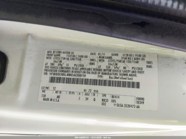 Ford E-350 Xlt Image 6