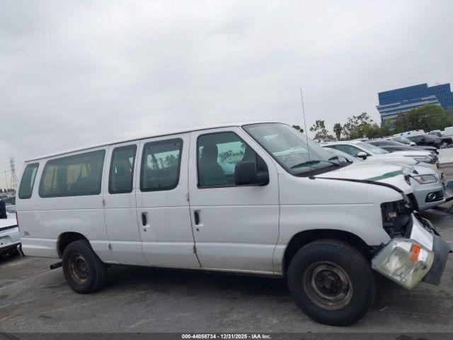 Ford E-350 Xlt Image 10