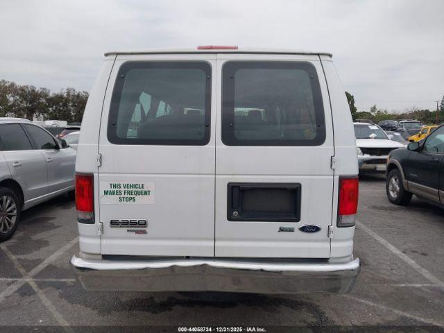 Ford E-350 Xlt Image 16
