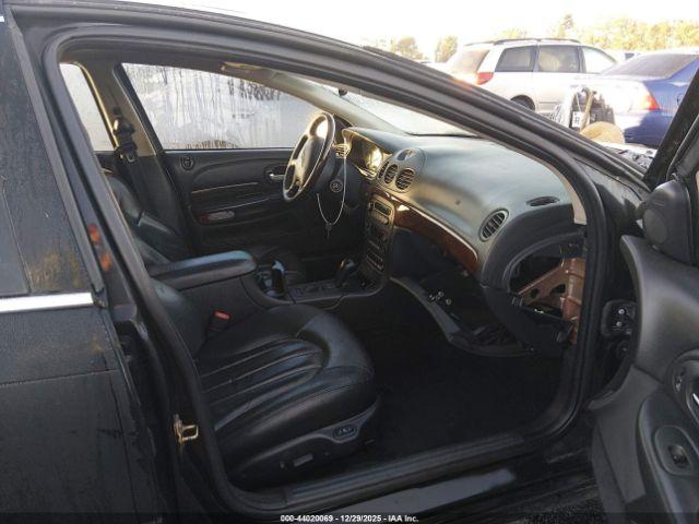 Chrysler 300M Image 4