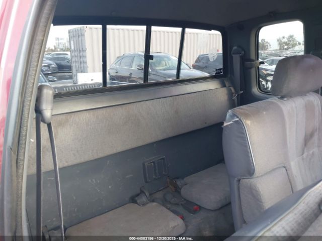 Toyota Tacoma Prerunner V6 Image 12