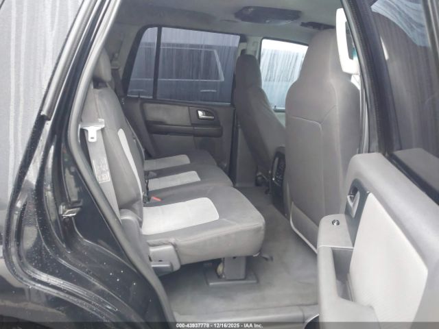 Ford Expedition Xlt Image 4