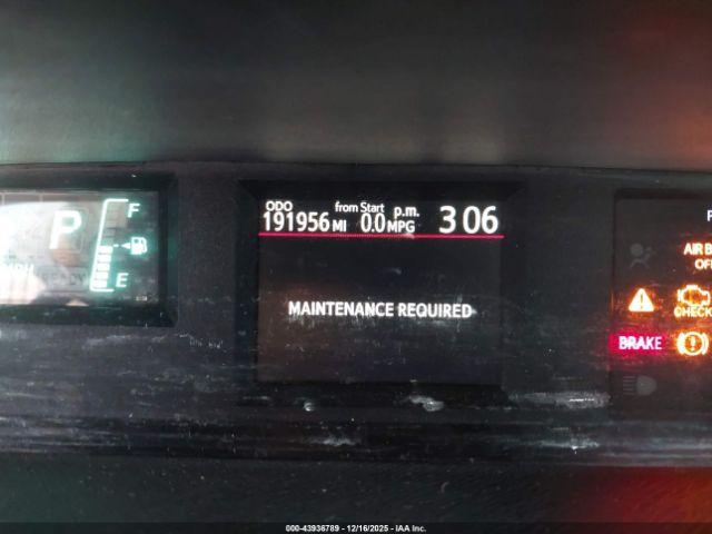 Toyota Prius c One Image 11