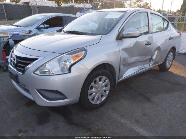 Nissan Versa 1.6 S Image 13