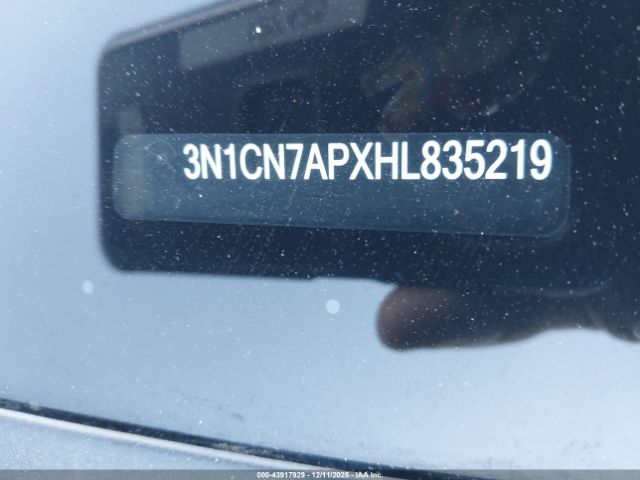 Nissan Versa 1.6 S Image 11