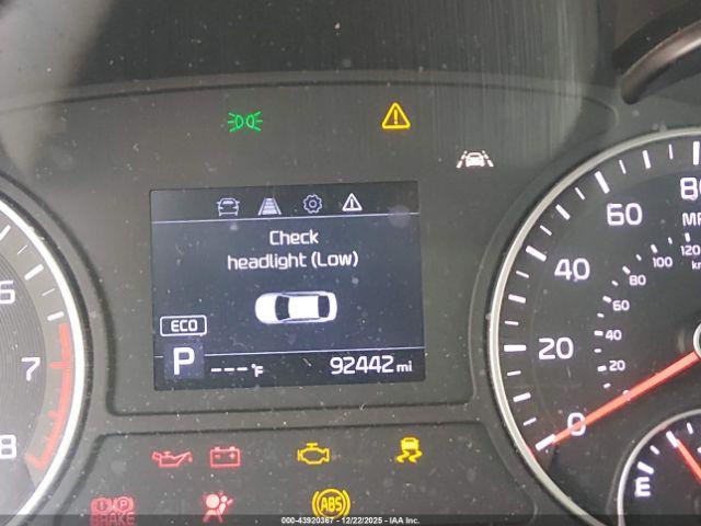 Kia Optima Lx Image 13