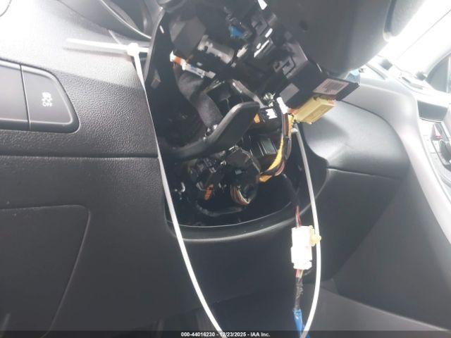 Hyundai ELANTRA Se Image 9