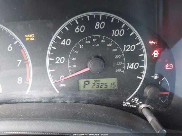 Toyota Corolla S Image 2