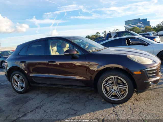 Porsche Macan S Image 10