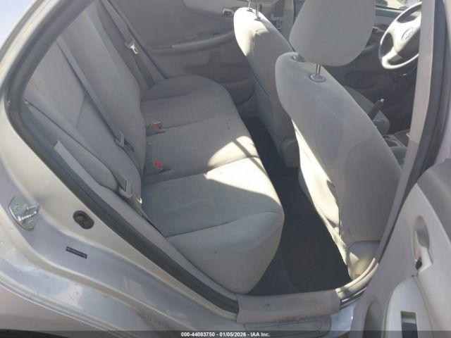 Toyota Corolla Le Image 10