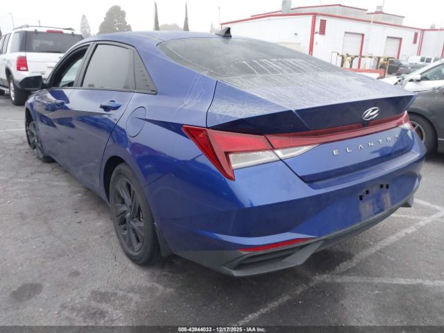 Hyundai ELANTRA Sel Image 3