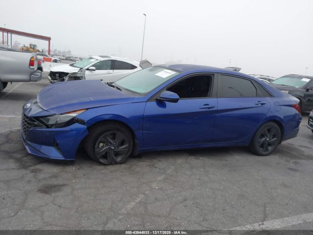 Hyundai ELANTRA Sel Image 14