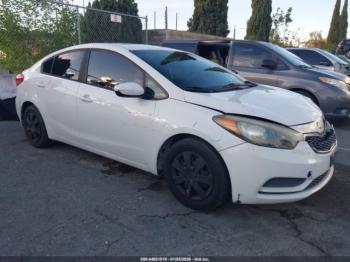  Salvage Kia Forte