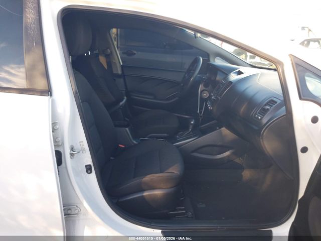 Kia Forte Lx Image 2