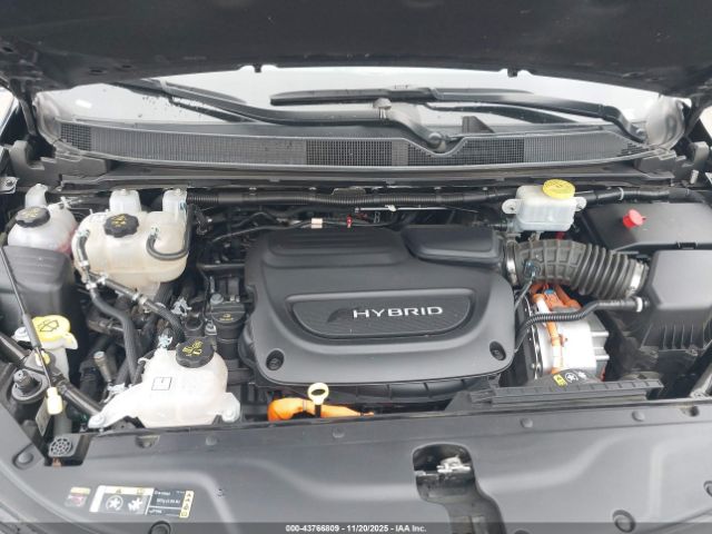 Chrysler Pacifica Touring L Image 15