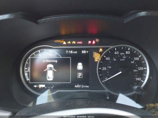 Nissan Versa Sv Xtronic Cvt Image 9