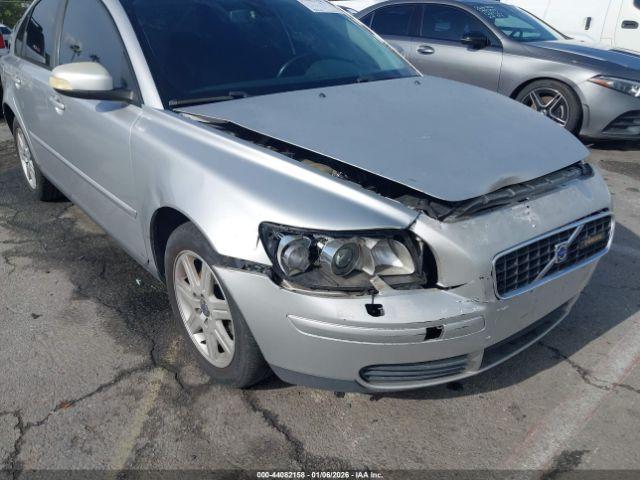 Volvo S40 2.4i Image 16