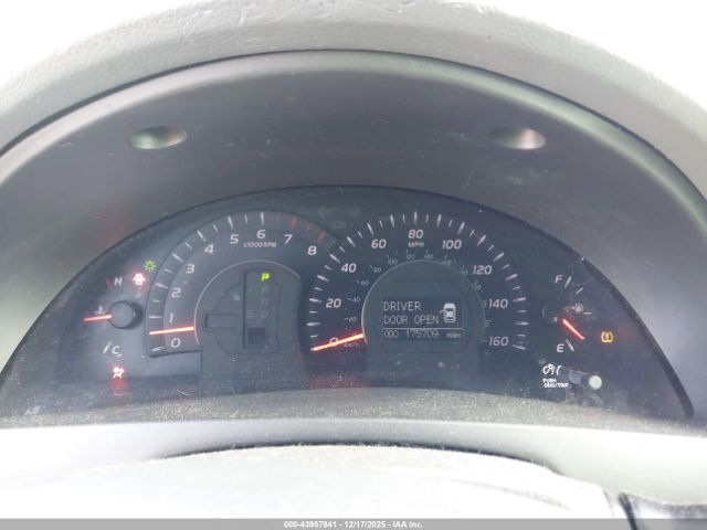 Toyota Camry Xle V6 Image 14