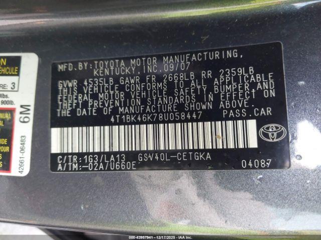 Toyota Camry Xle V6 Image 12