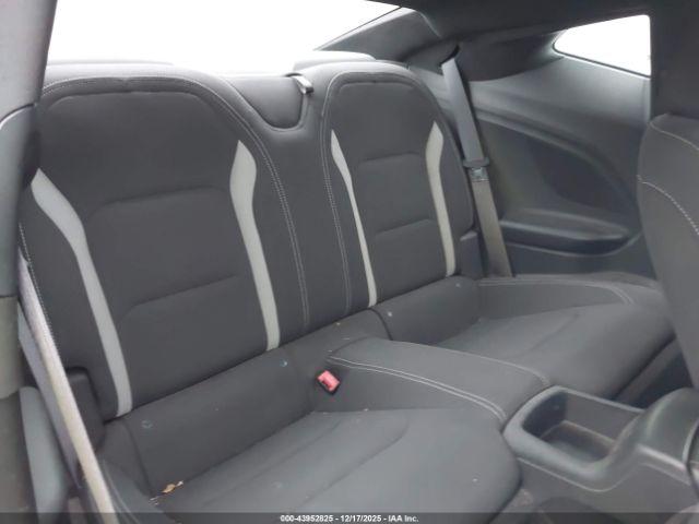 Chevrolet Camaro 1lt Image 8