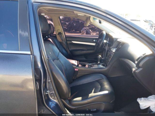 INFINITI G37 Journey Image 6