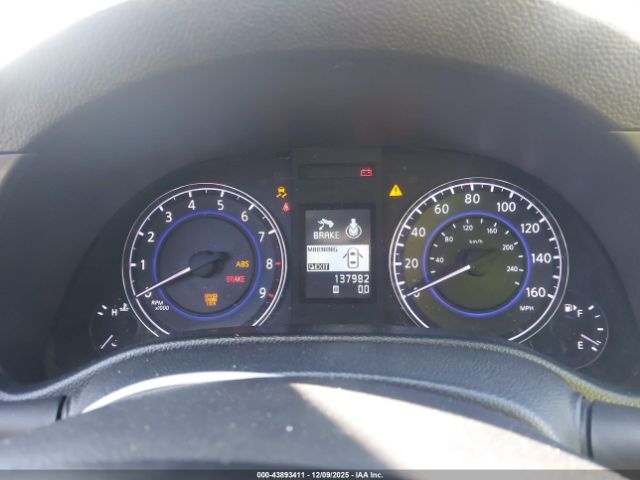 INFINITI G37 Journey Image 10