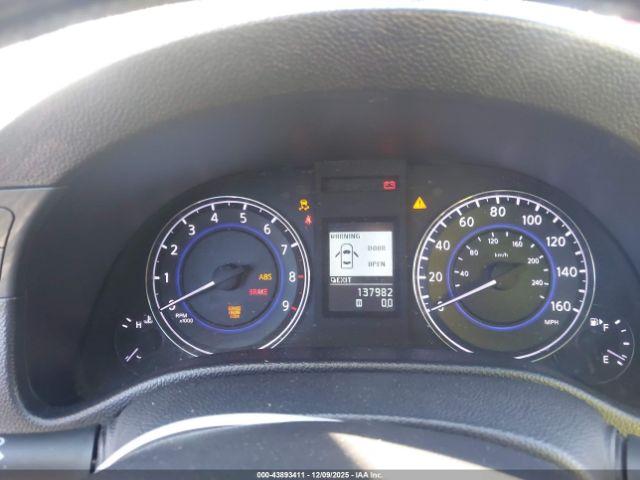 INFINITI G37 Journey Image 7