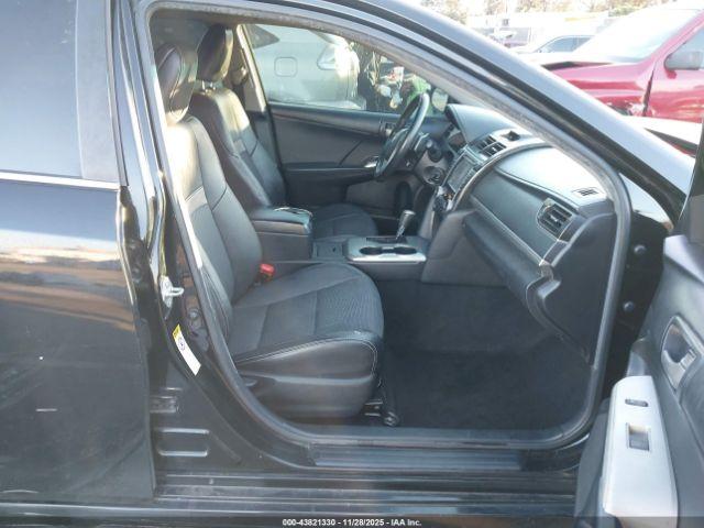 Toyota Camry Se Sport Image 2