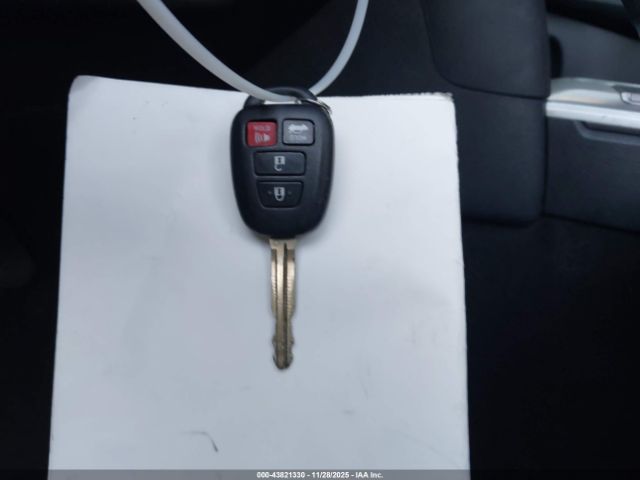 Toyota Camry Se Sport Image 9