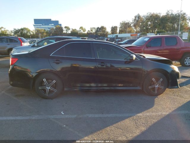 Toyota Camry Se Sport Image 13