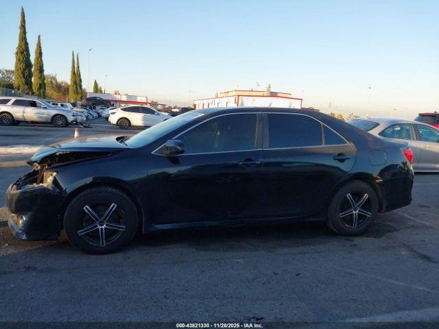 Toyota Camry Se Sport Image 11