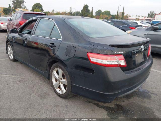 Toyota Camry Se V6 Image 11