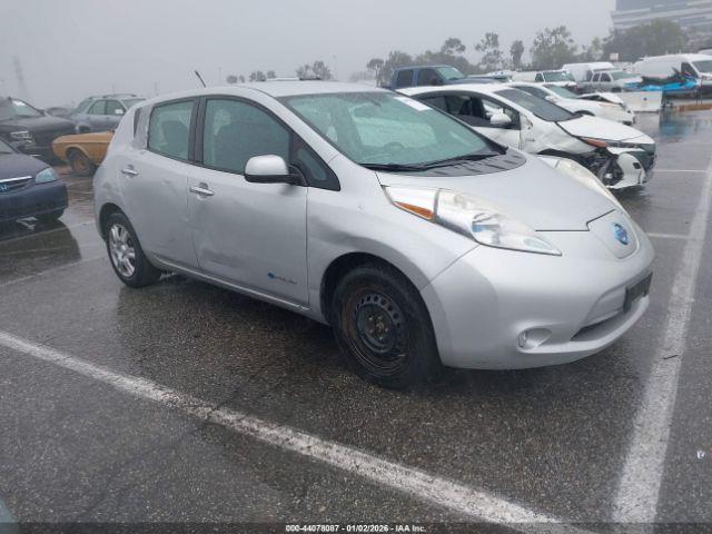  Salvage Nissan LEAF