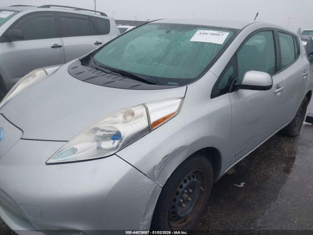 Nissan LEAF S Image 12