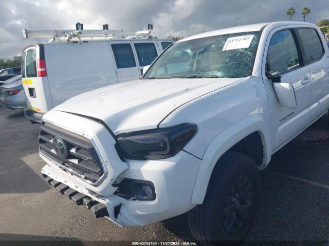 Toyota Tacoma Sr5 V6 Image 3