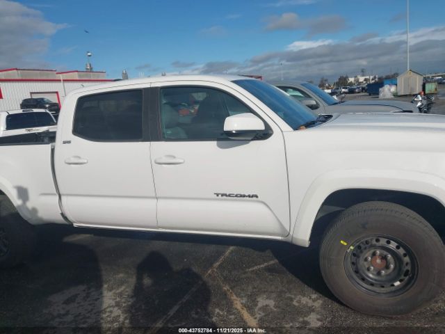 Toyota Tacoma Sr5 V6 Image 12